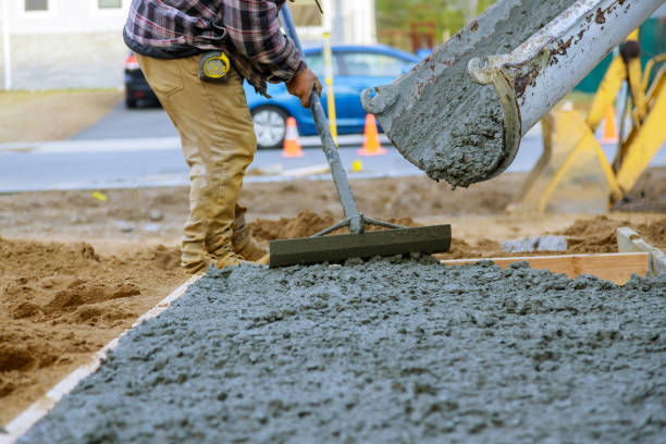 Best Concrete Contractor Near Me  in Elgin, IL